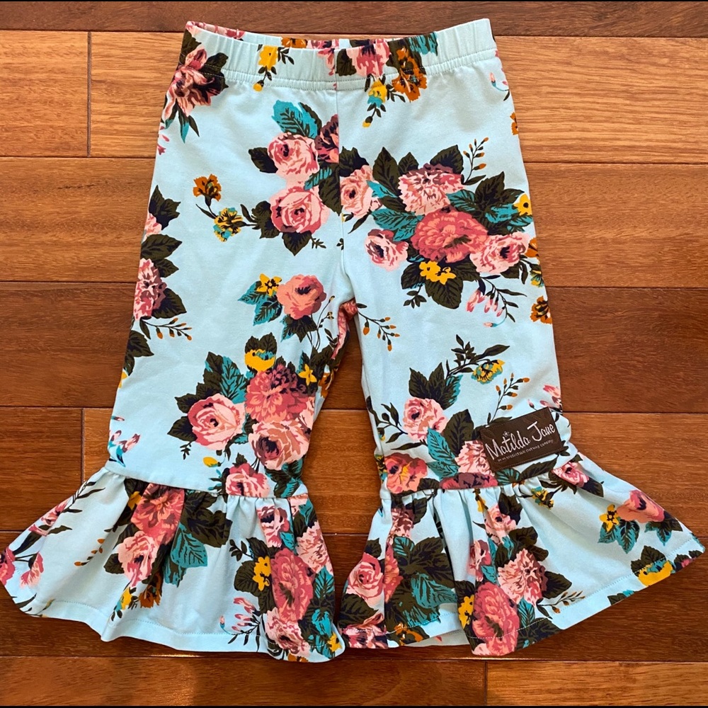 MJ Special Days Big Ruffle